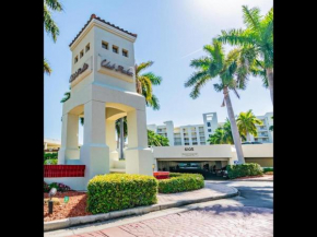 Club Bahia Happiness Comes in 'Waves' on Isla del Sol